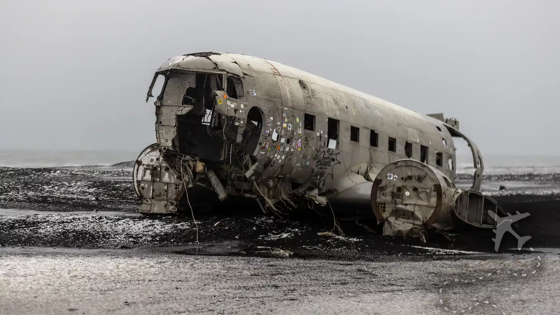 The Story of the DC3 Iceland Plane Wreck